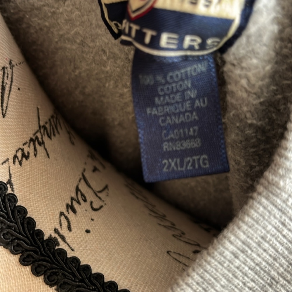 American Outfitters Gray Rugged Jeep Tours Sweatshirt - Picture 4 of 7